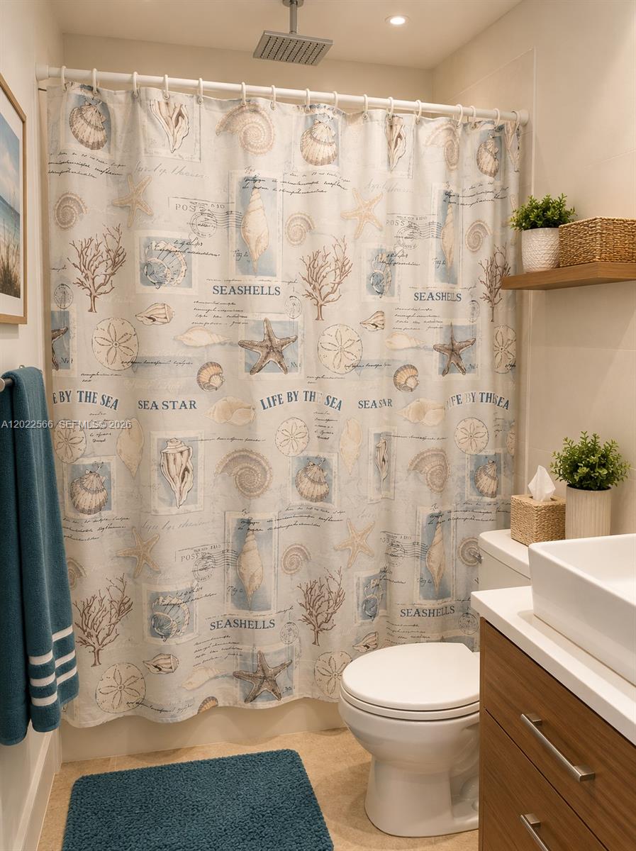 900 MERIDIAN CONDO - Residential