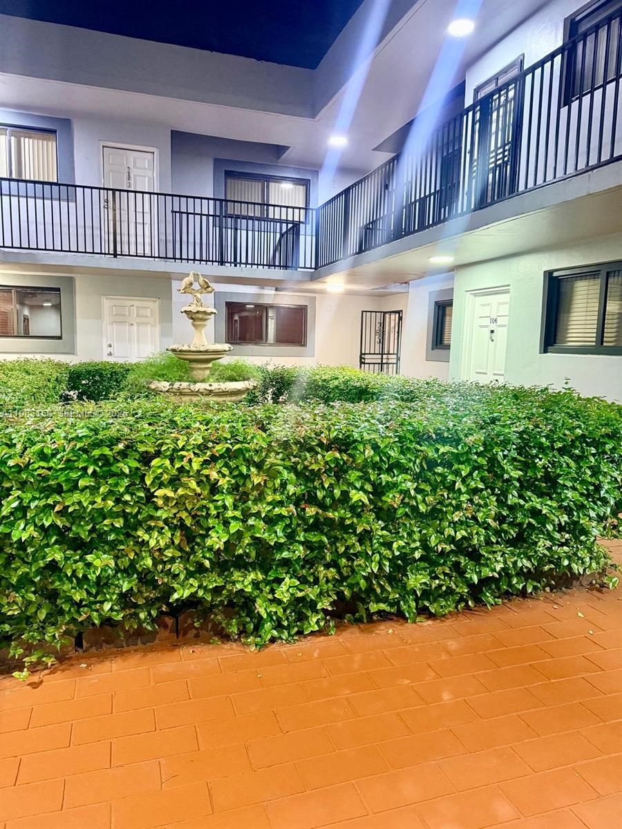 VILLAS DEL SOL CONDO - Residential Lease