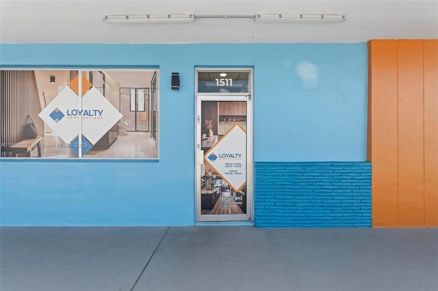 Excellent business opportunity in the city of Hialeah.

Store specialized in products and services for home interiors. We offer everything needed to renovate, modernize, and customize your home to your taste: vanities, toilets, kitchens, mirrors, laminate flooring, and porcelain tiles. We also provide construction and design services for kitchens and bathrooms. A perfect opportunity for investors or entrepreneurs in the remodeling and interior design industry