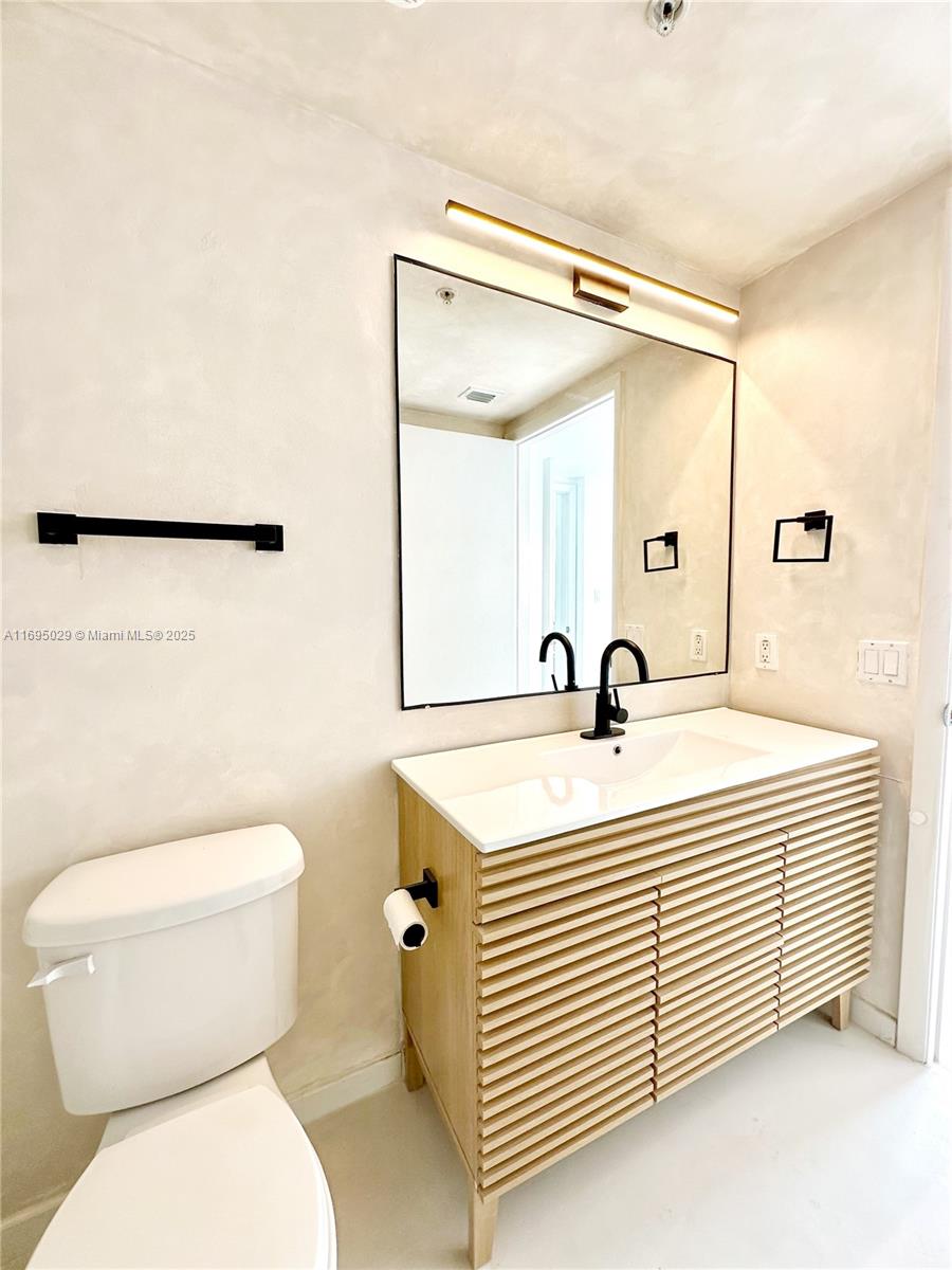 TERRAZAS RIVERPARK VILLAG - Residential