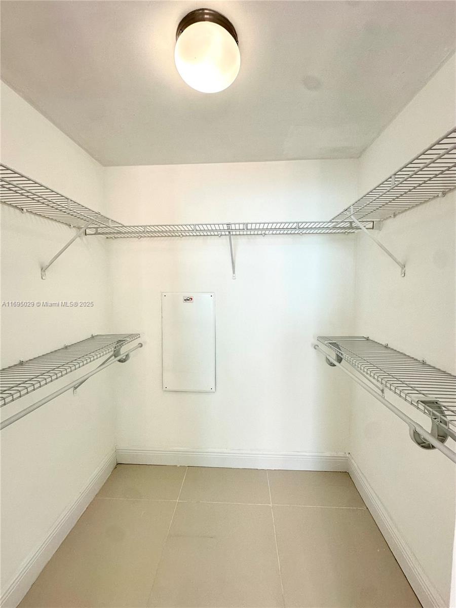 TERRAZAS RIVERPARK VILLAG - Residential