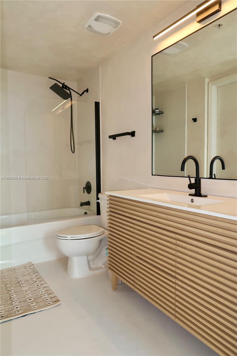 TERRAZAS RIVERPARK VILLAG - Residential