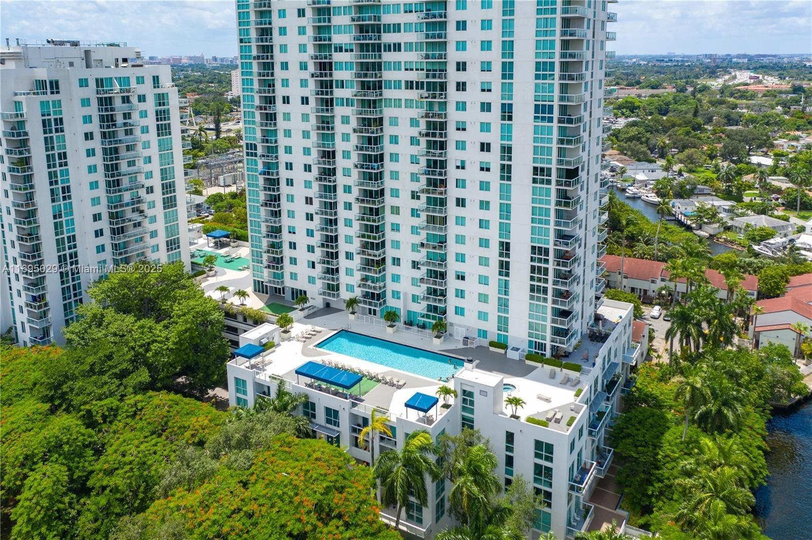 TERRAZAS RIVERPARK VILLAG - Residential