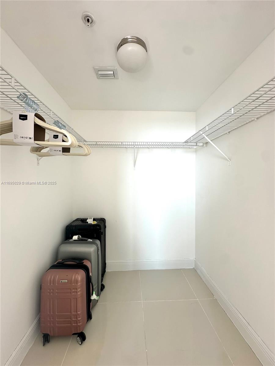 TERRAZAS RIVERPARK VILLAG - Residential
