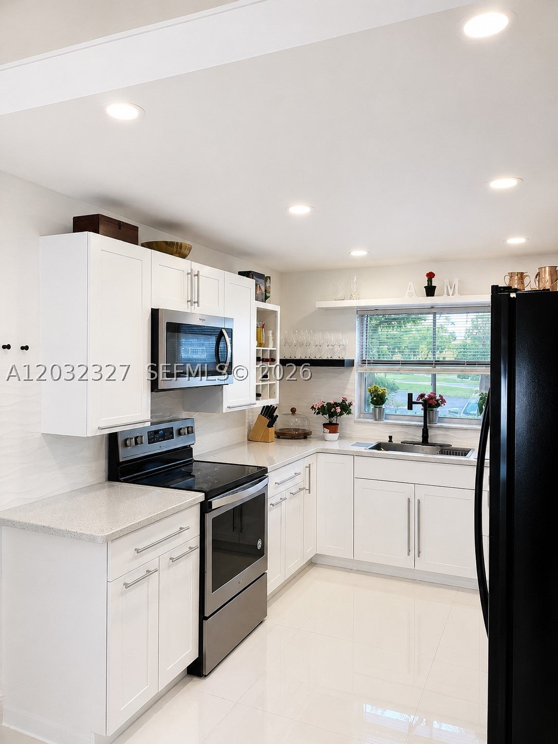9241 Sunrise Lakes Blvd 109, Sunrise FL 33322