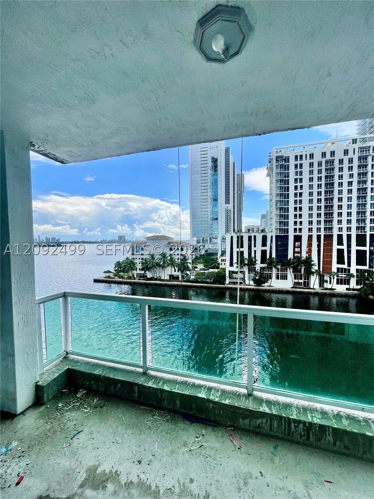 500 NE 29th St 806