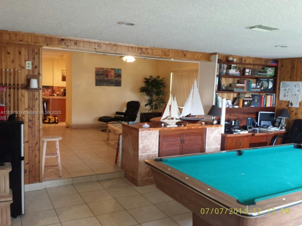BUBB H PROPERTIES - Residential Lease