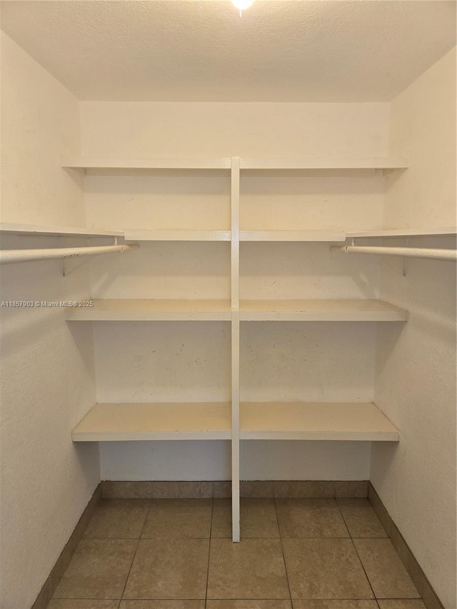 BUBB H PROPERTIES - Residential Lease