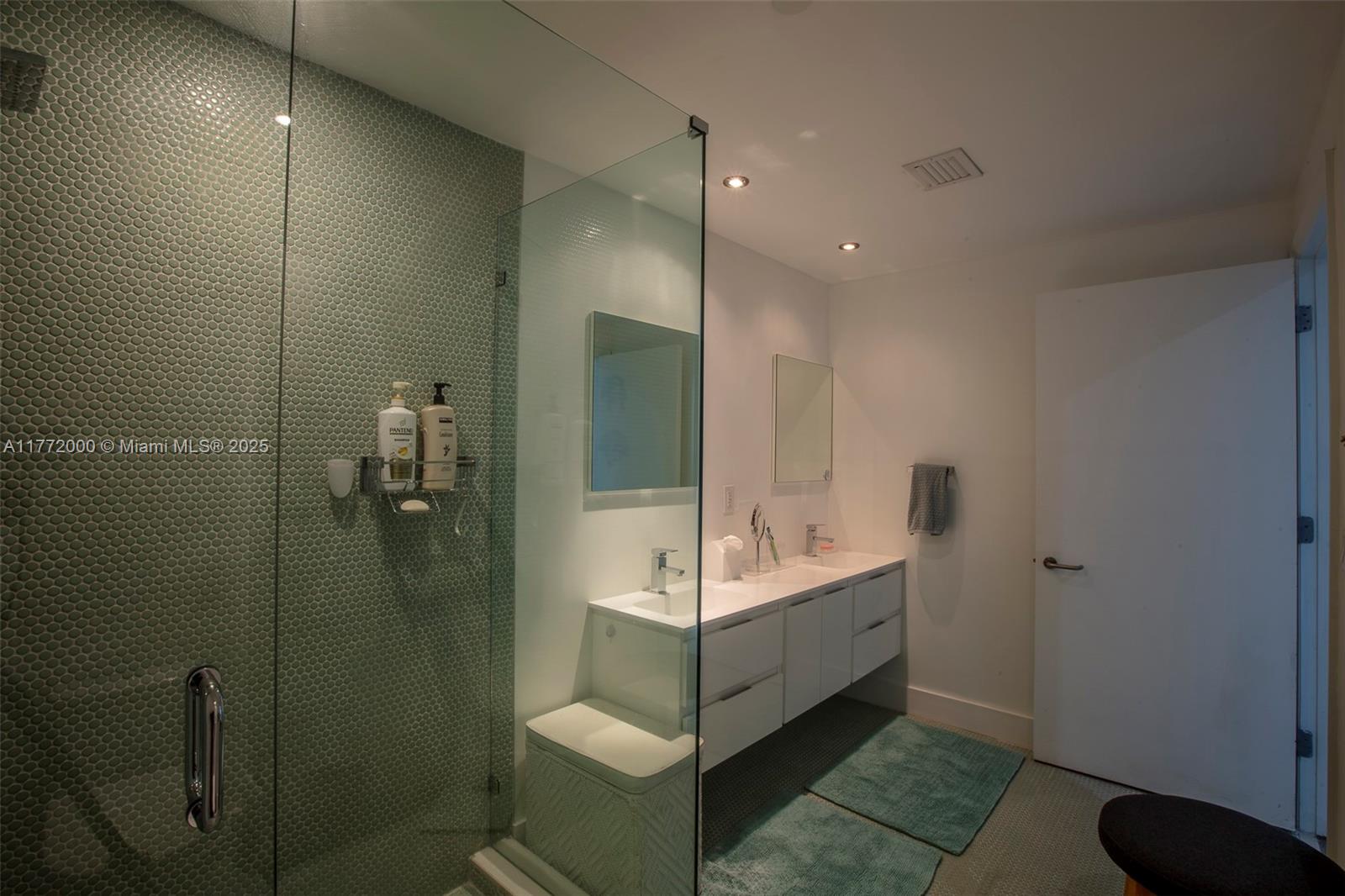 THE ATRIUM AT AVENTURA CO - Residential