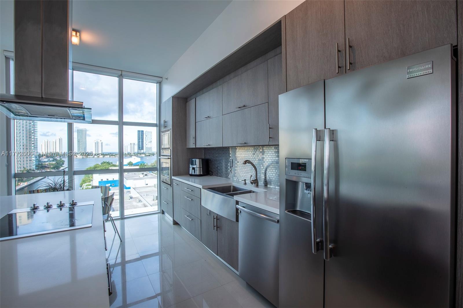 THE ATRIUM AT AVENTURA CO - Residential