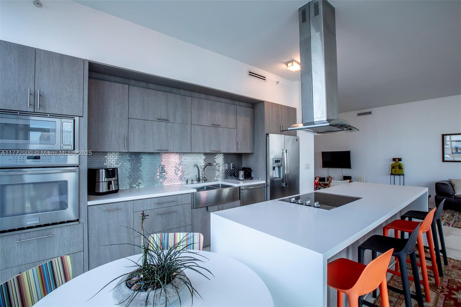 THE ATRIUM AT AVENTURA CO - Residential