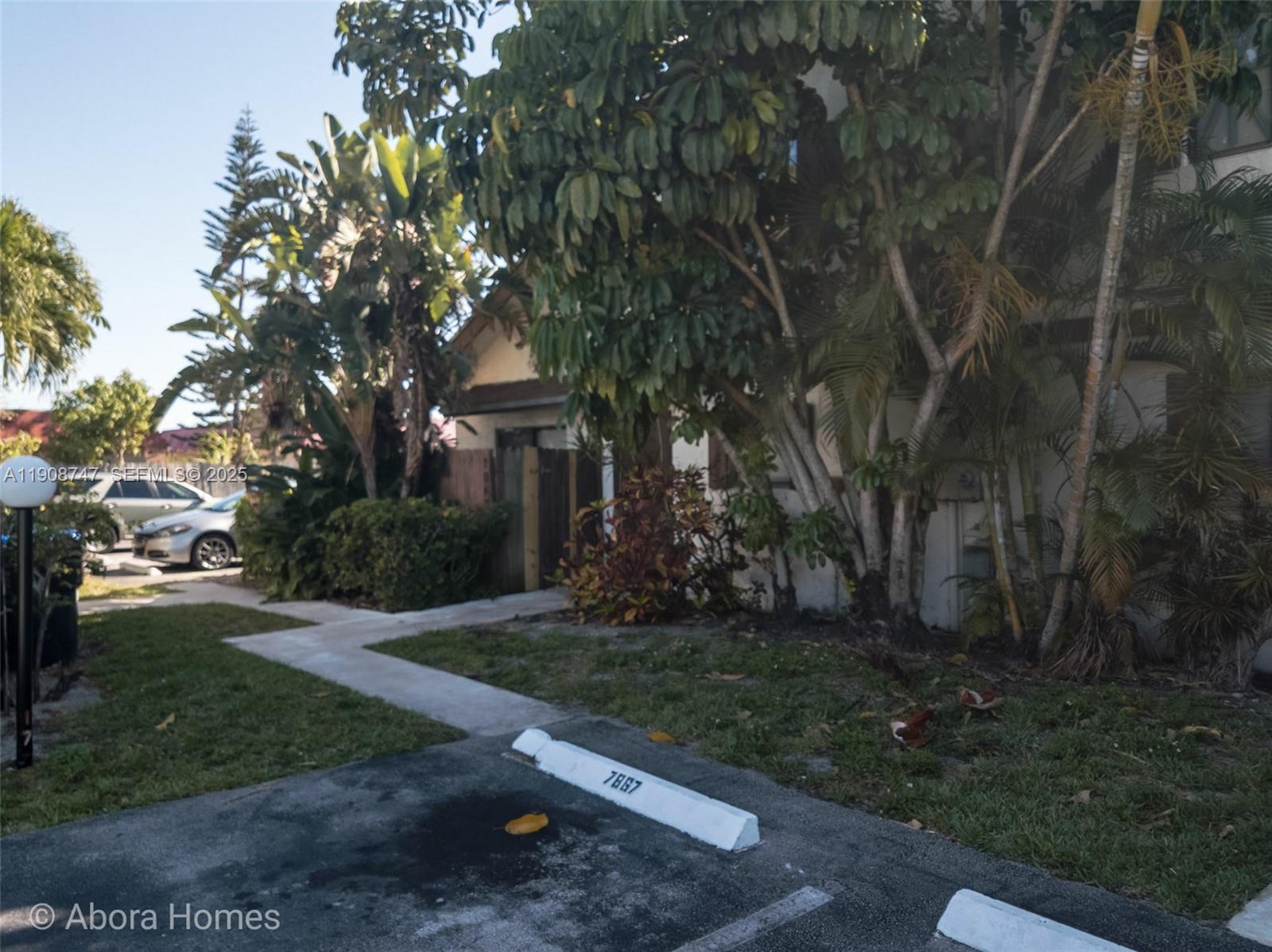 LAUDERDALE NORTH PARK SEC - Residential Lease