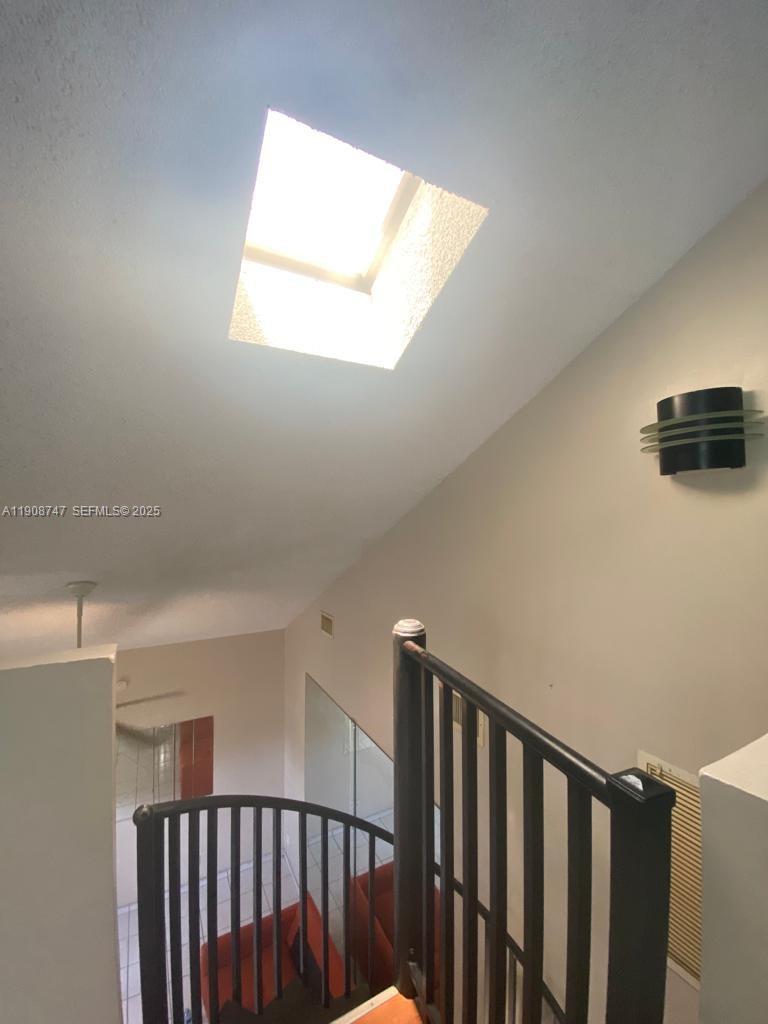 LAUDERDALE NORTH PARK SEC - Residential Lease