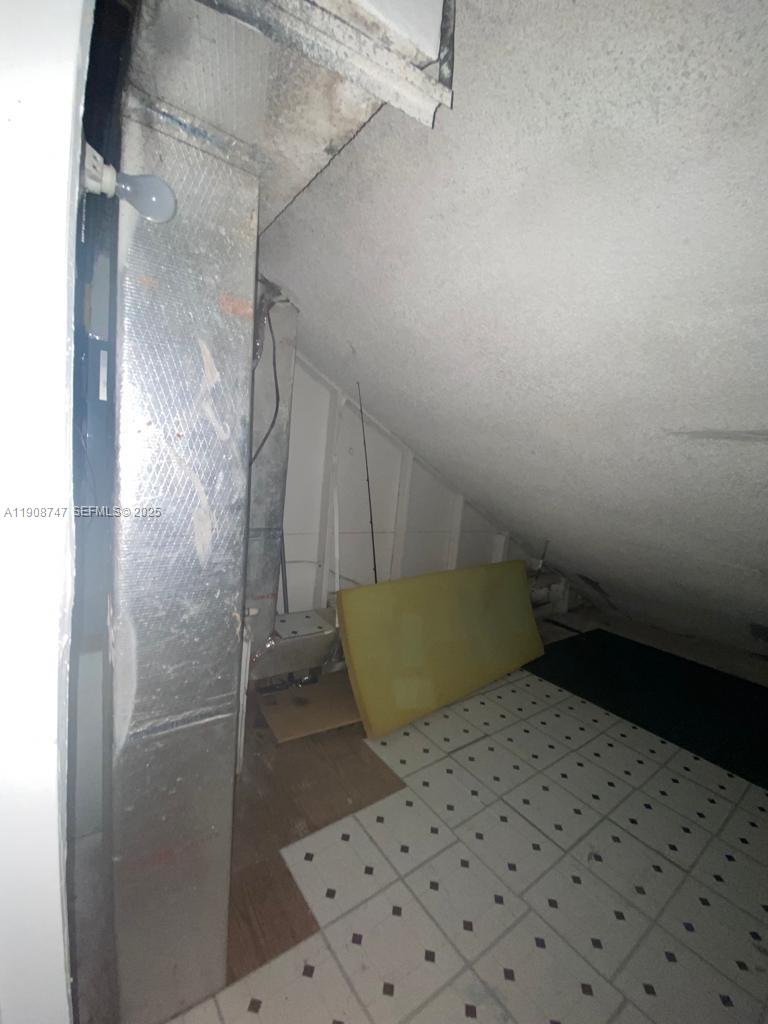 LAUDERDALE NORTH PARK SEC - Residential Lease