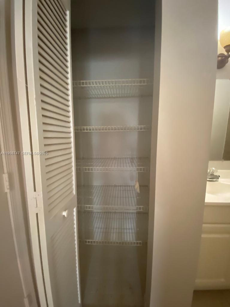 LAUDERDALE NORTH PARK SEC - Residential Lease