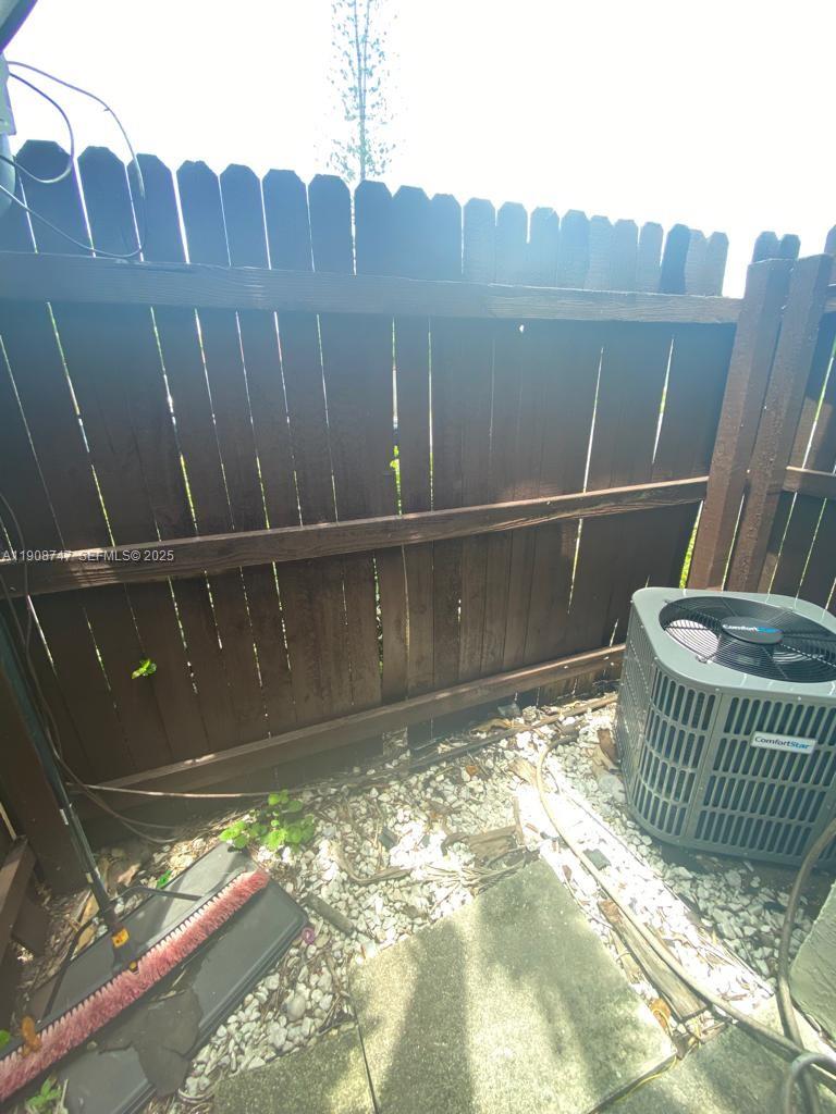 LAUDERDALE NORTH PARK SEC - Residential Lease