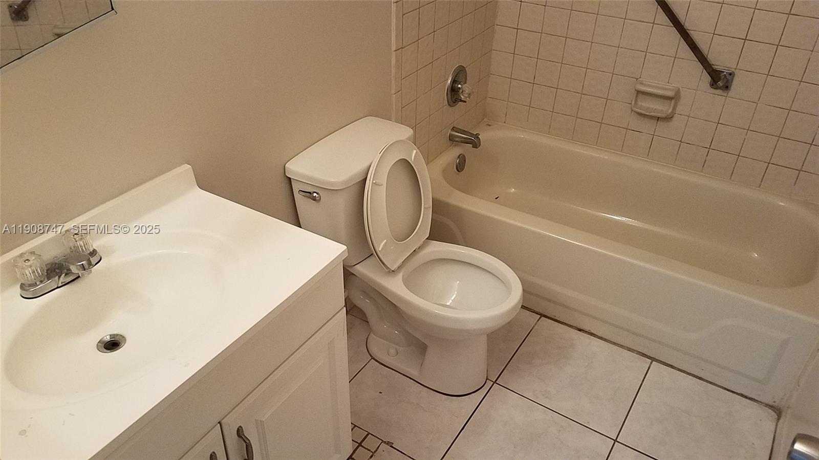 LAUDERDALE NORTH PARK SEC - Residential Lease