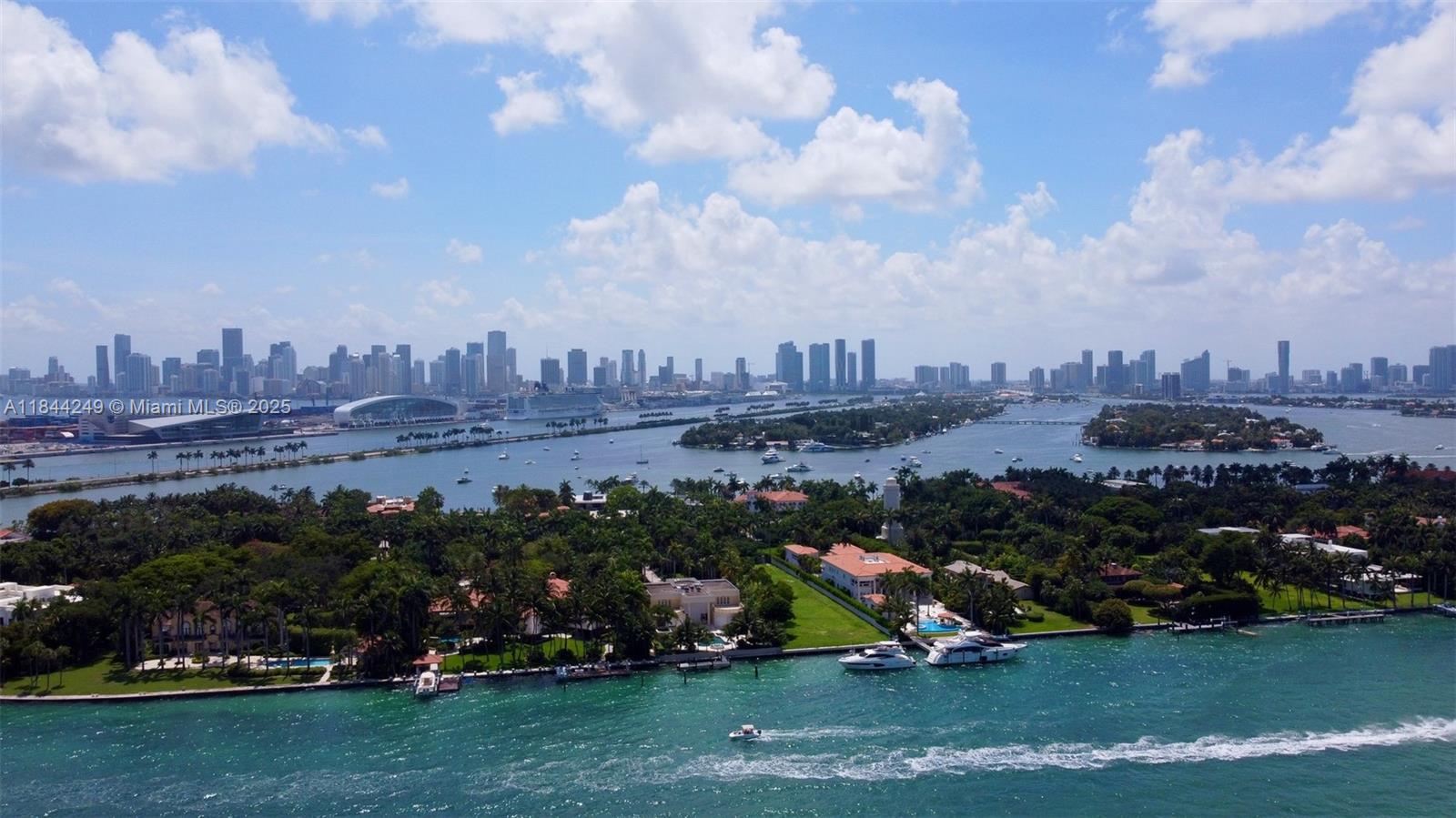 THE BENTLEY BAY CONDO - Residential Lease