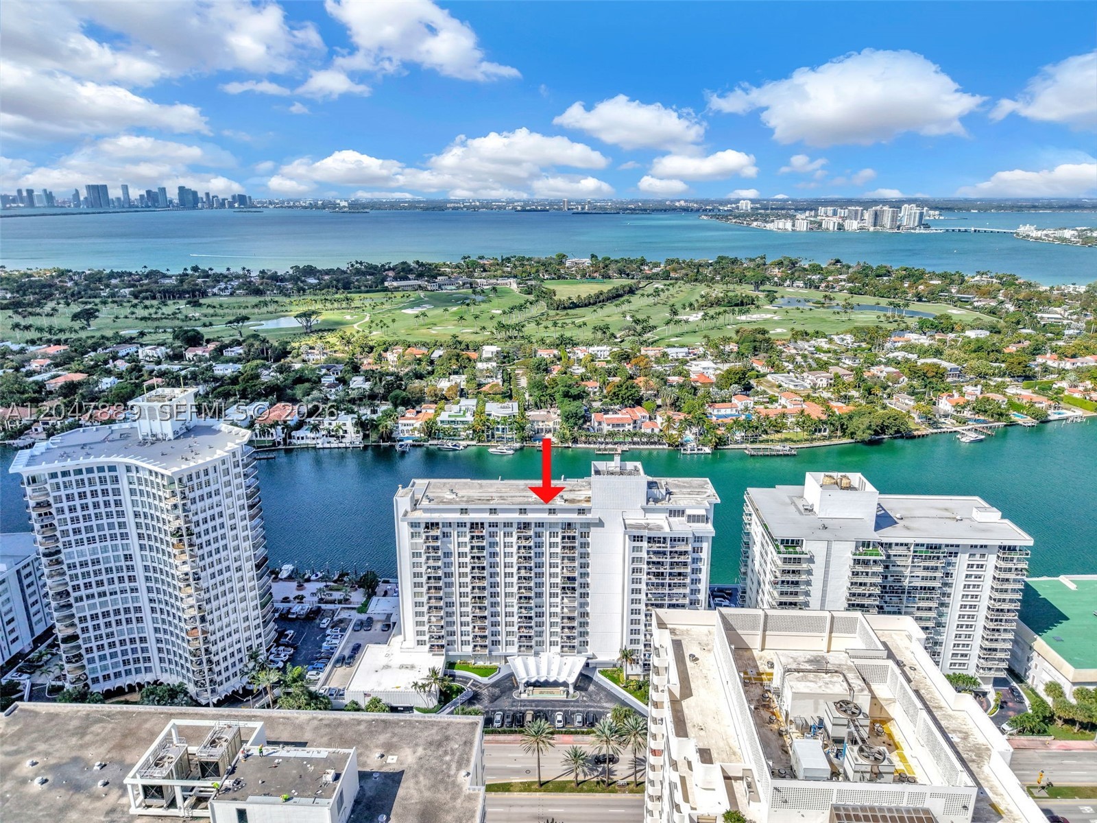 5700 Collins Ave 6J