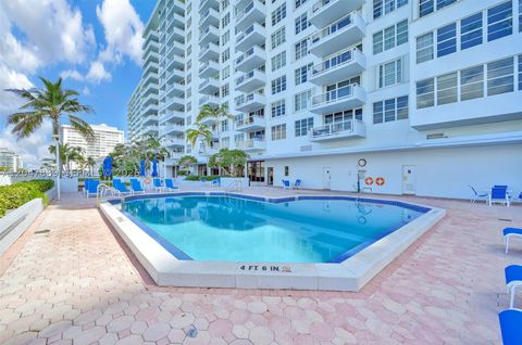 Tiny photo for 5700 Collins Ave #6J, Miami Beach, FL 33140 (MLS # A12047889)