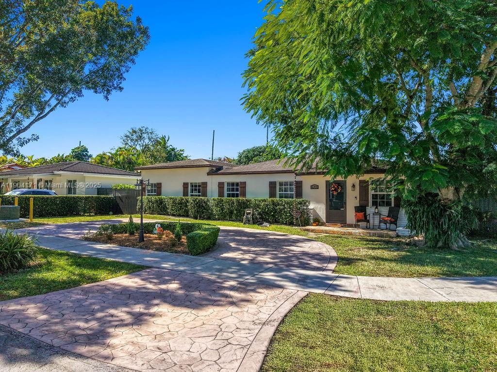 GOLFERS HAVEN - Residential