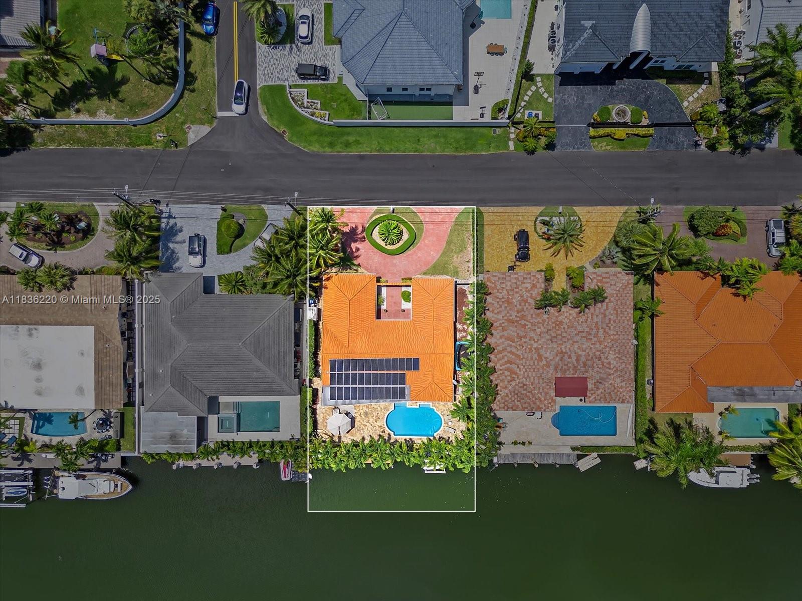 3220 NE 164th St, North Miami Beach, FL, 33160/$2,899,000 1 3220 NE 164th St