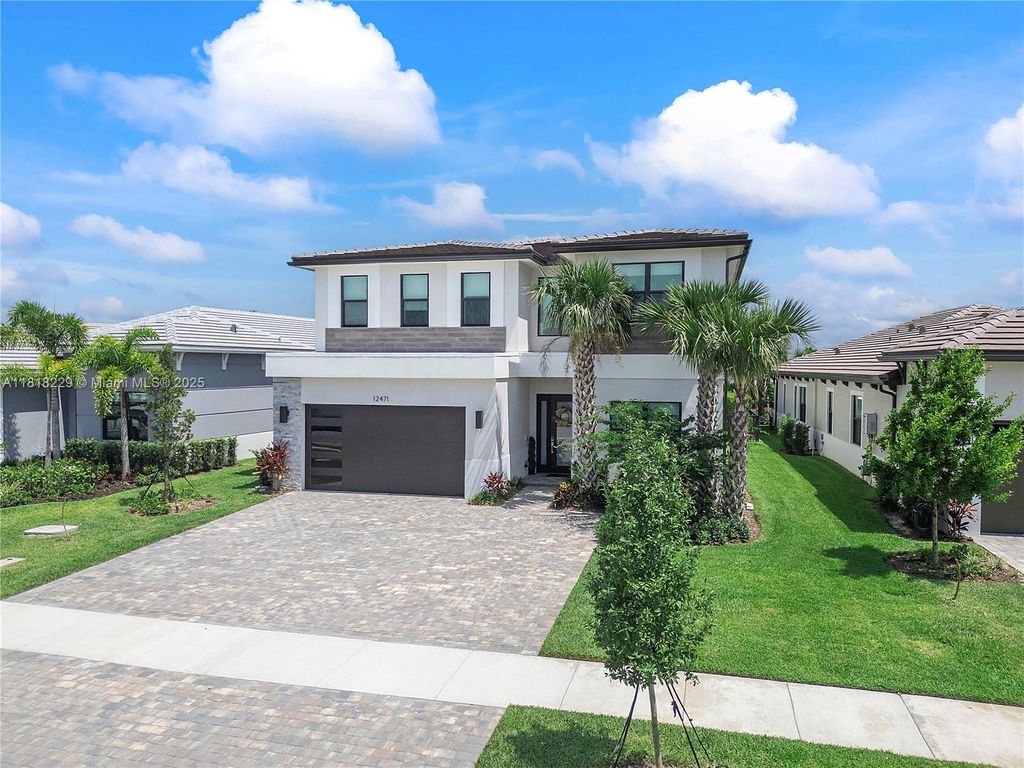 Photo of 12471 Solana Bay Cir, Palm Beach Gardens, FL 33412 (MLS # A11818229)