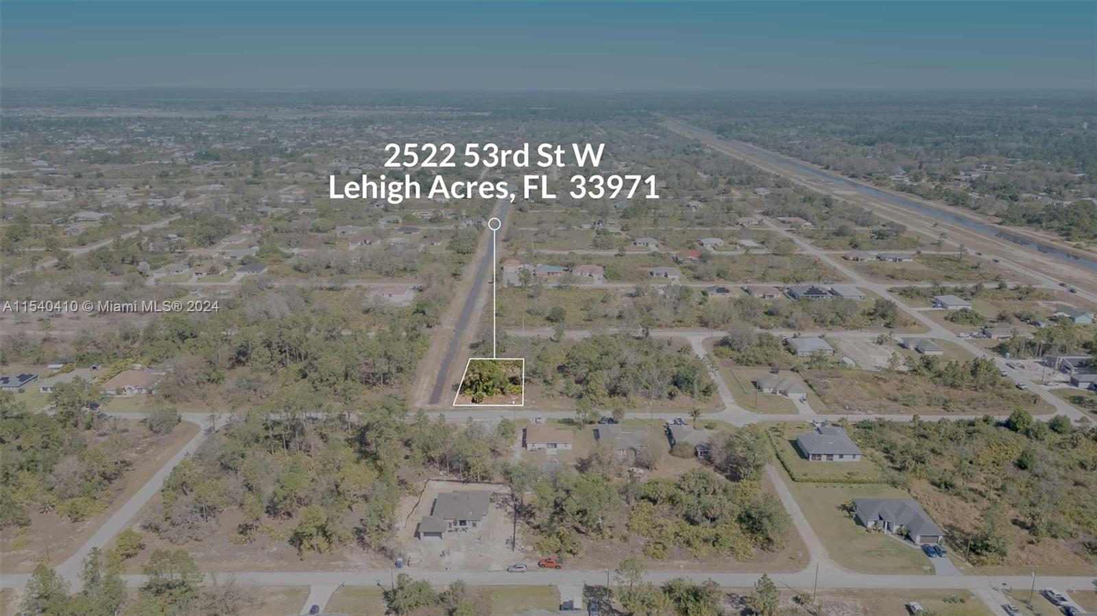 Don't miss your chance to own this exceptional residential lot in Lehigh Acres, Florida. Spanning a generous 0.25 acres, this vacant lot offers an incredible opportunity to build your dream home. This lot is located with easy access to major roads, shopping, dining and recreation activities.
Enjoy the flexibility to design a home that perfect suits your lifestyle and needs.
Don't let this opportunity pass you by. !Start planning your dream home in sunny, SouthWest Florida!