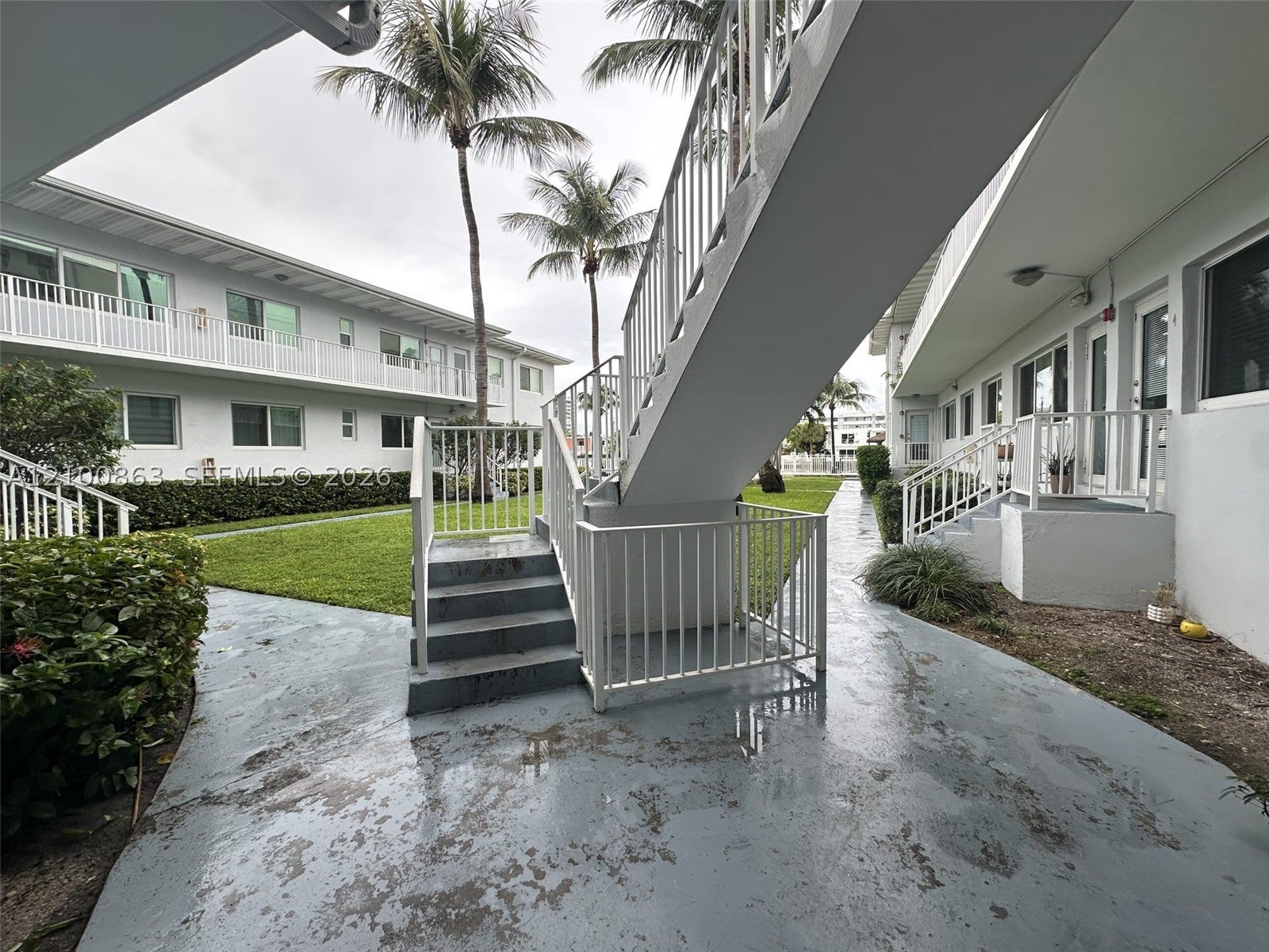 7207 Bay Dr 13