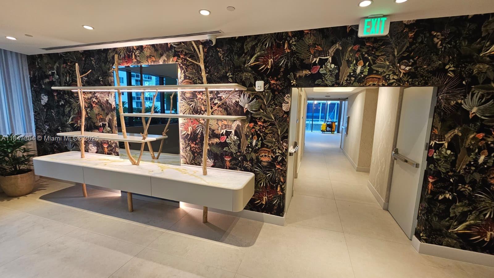 ARIA RESERVE SOUTH - Residential Lease