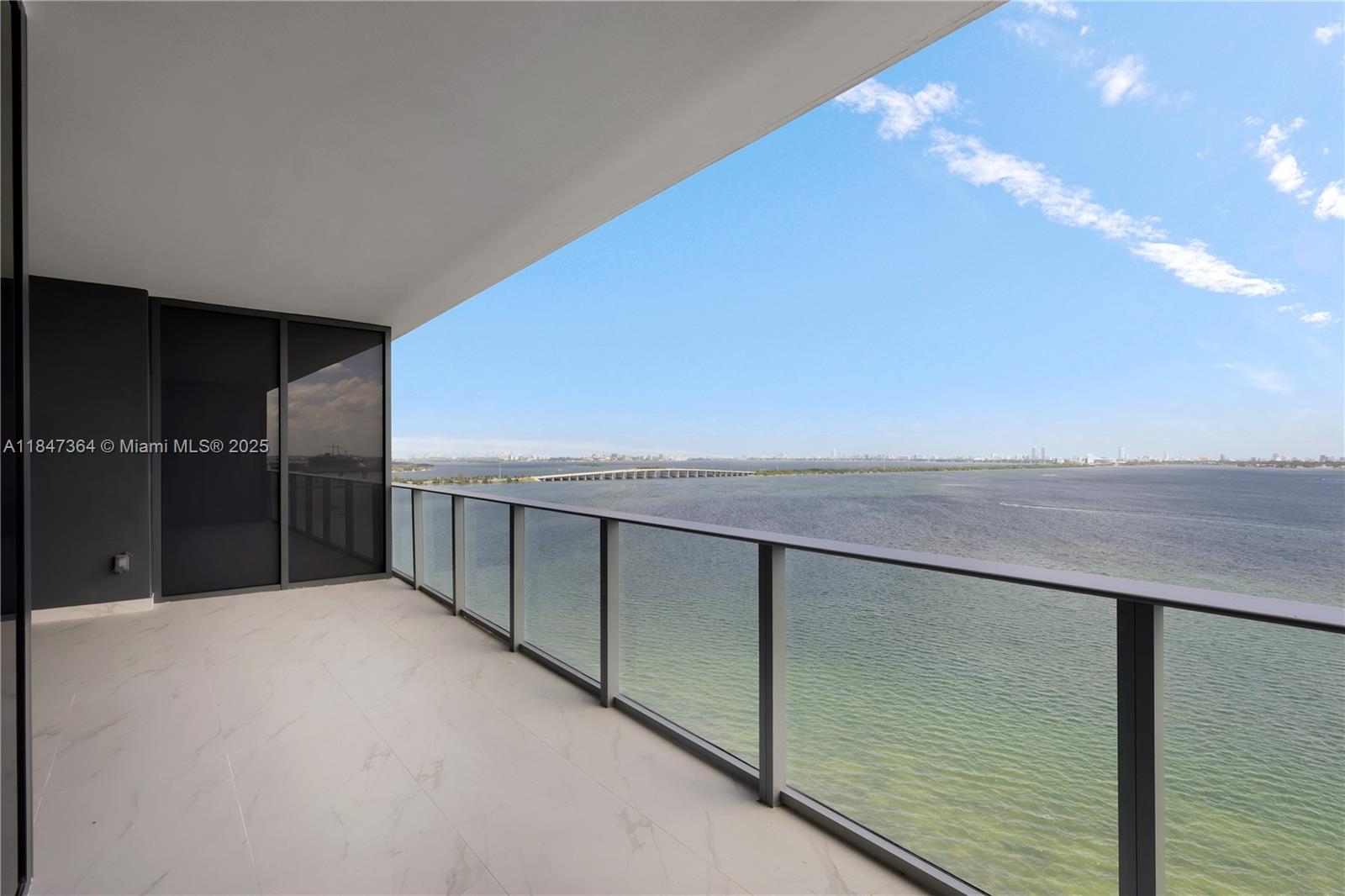ARIA RESERVE SOUTH - Residential Lease