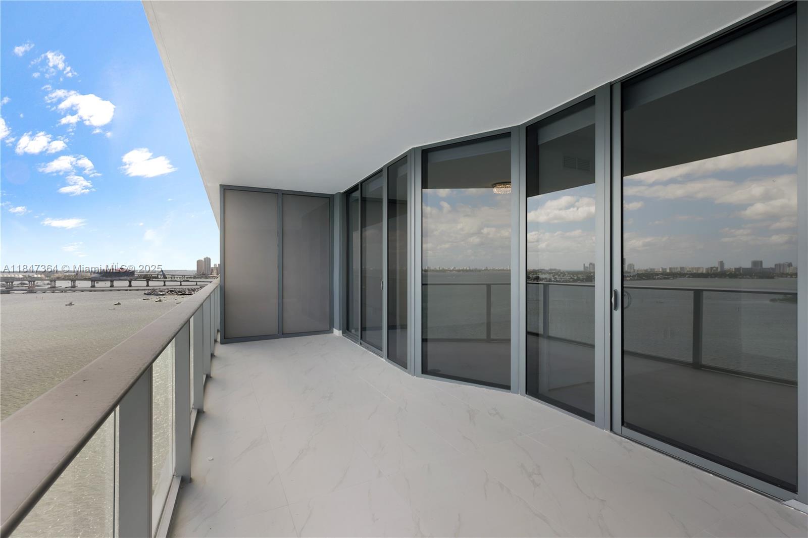 ARIA RESERVE SOUTH - Residential Lease