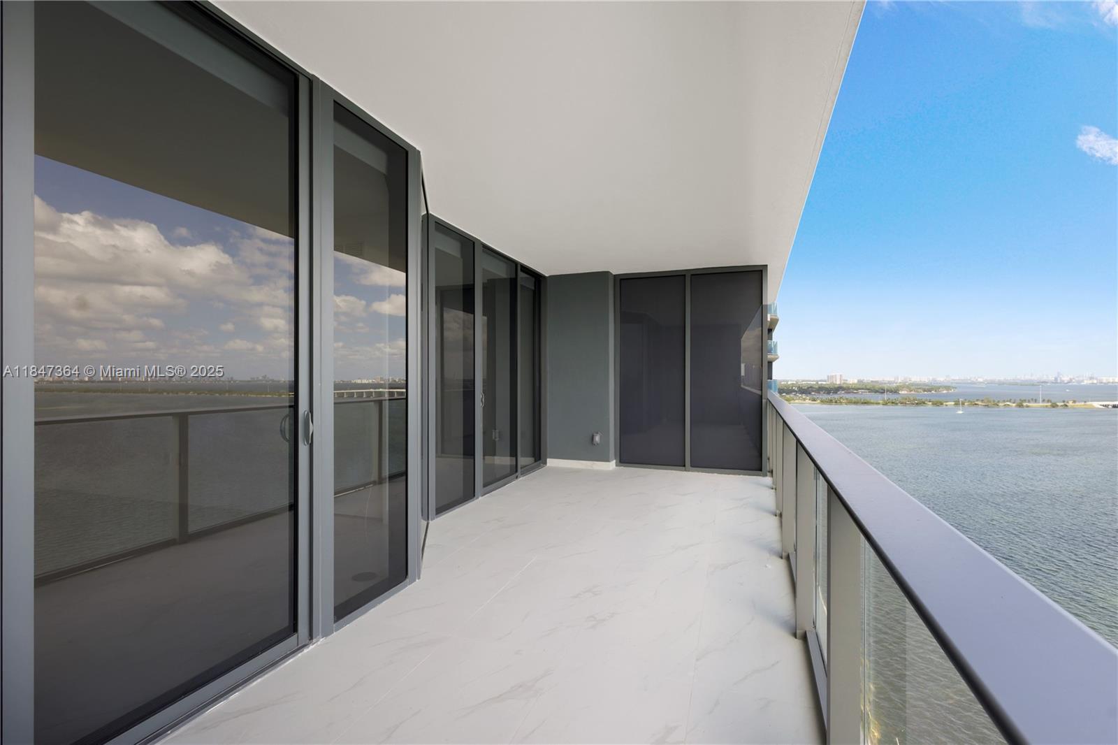 ARIA RESERVE SOUTH - Residential Lease