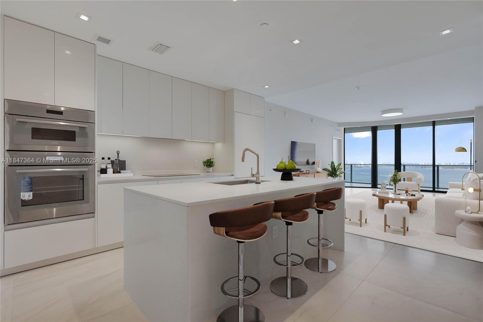 ARIA RESERVE SOUTH - Residential Lease