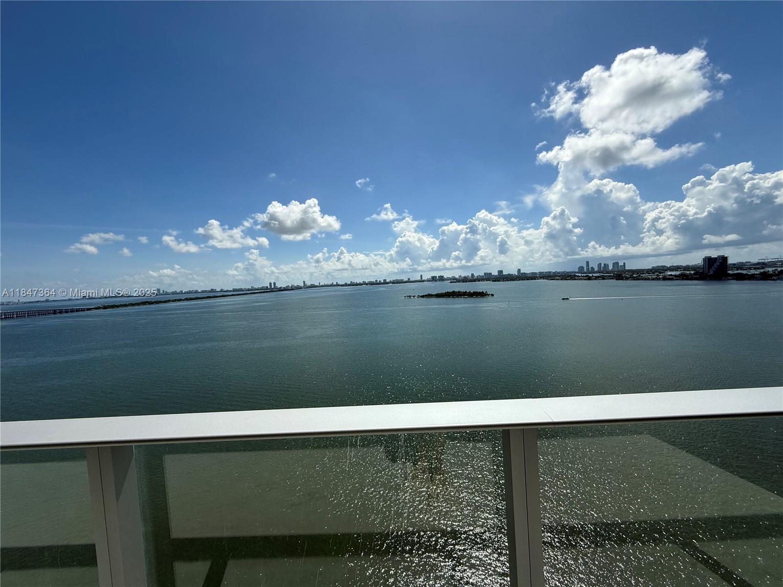 ARIA RESERVE SOUTH - Residential Lease