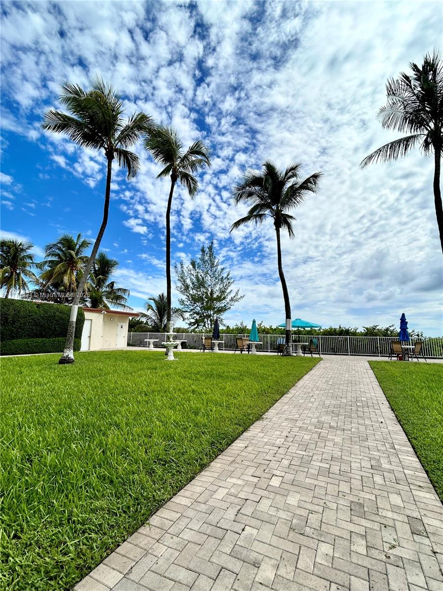 TAROMINA APTS CO-OP - Residential