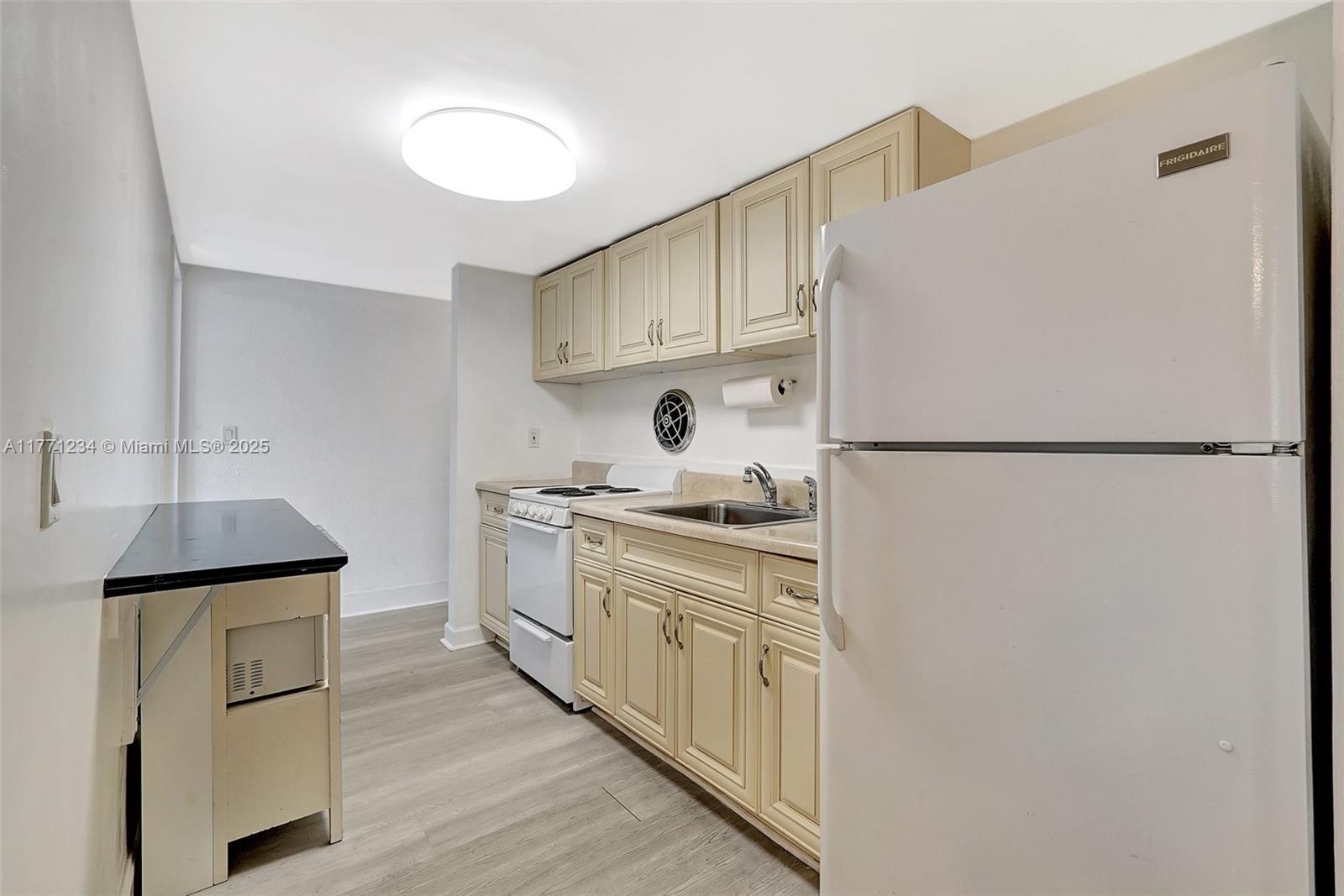 TAROMINA APTS CO-OP - Residential