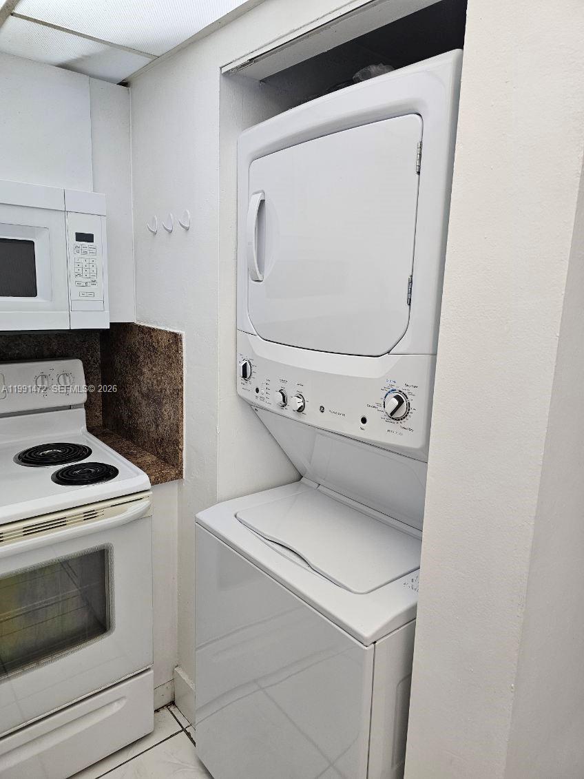 10090 NW 80th Ct 1350