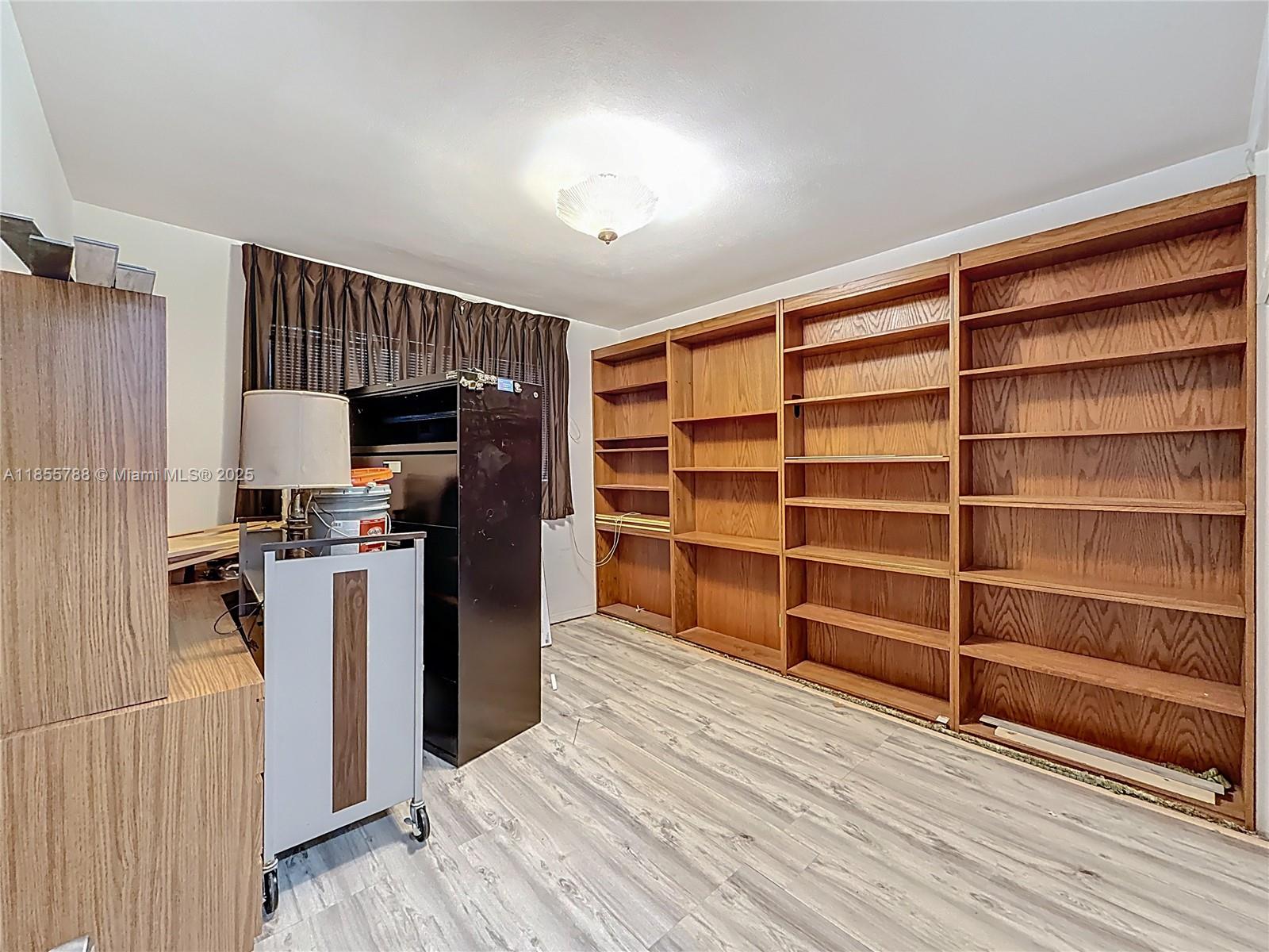 SANTONA CONDO - Residential