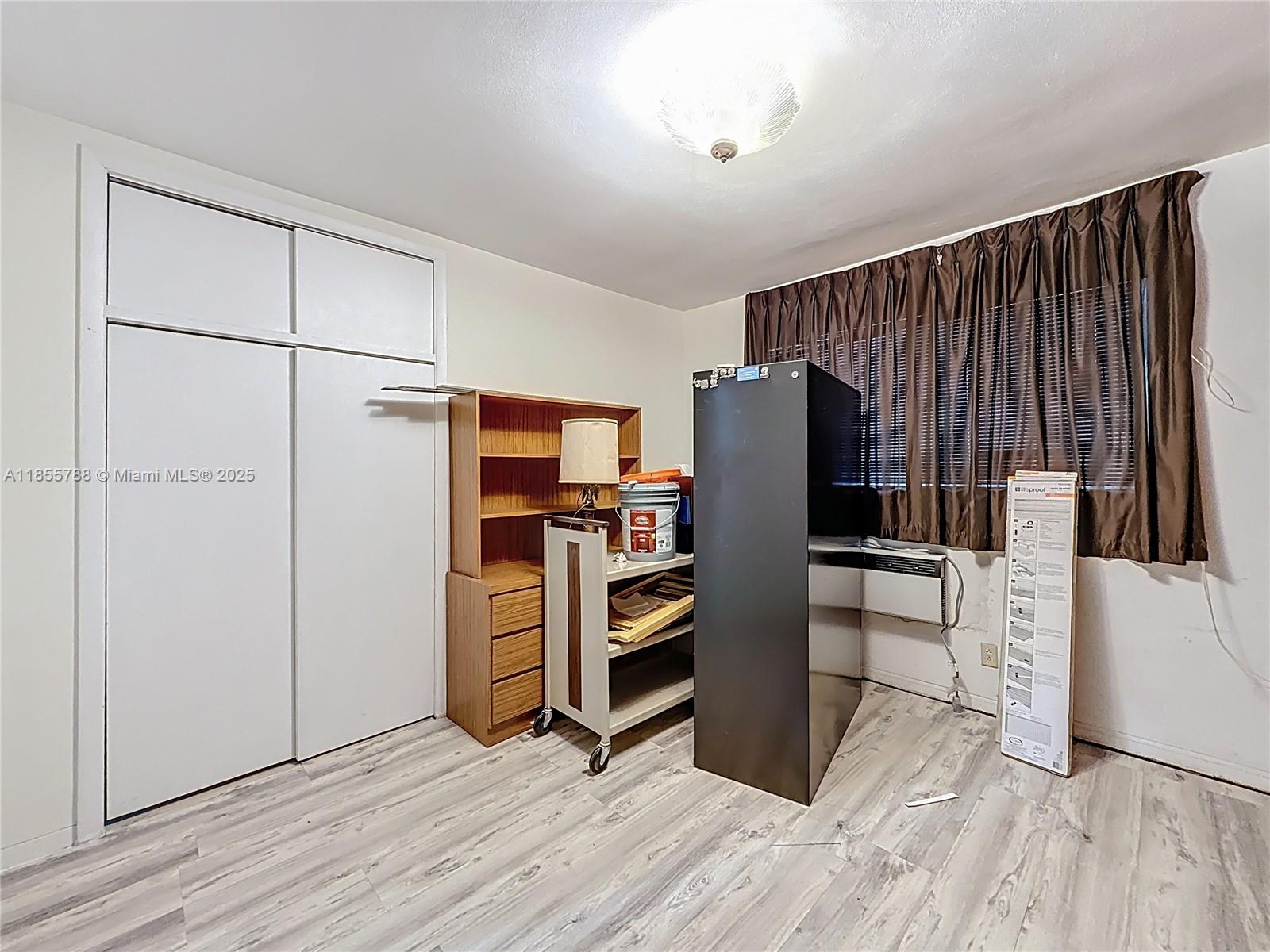 SANTONA CONDO - Residential