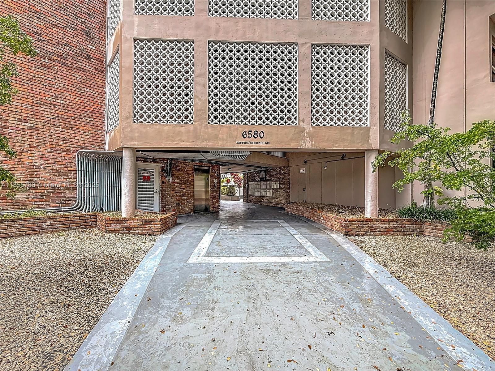 6580 Santona St A16