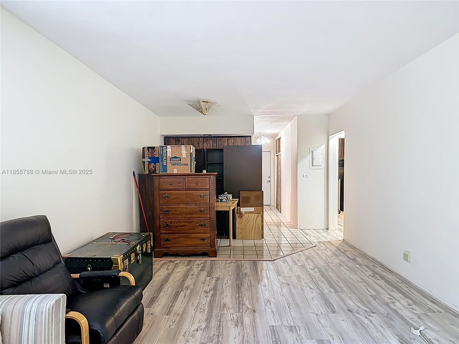 SANTONA CONDO - Residential