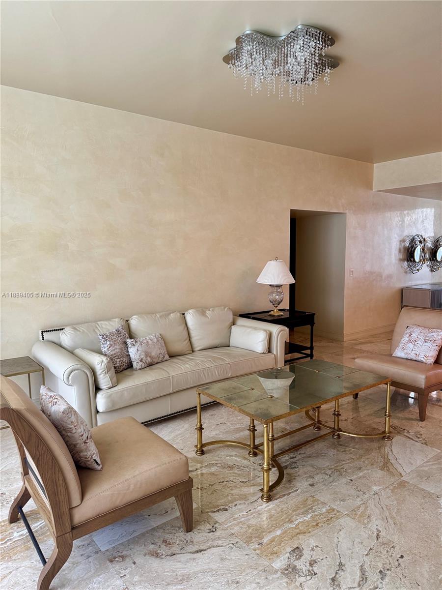 TDR TOWER I CONDO - Residential Lease
