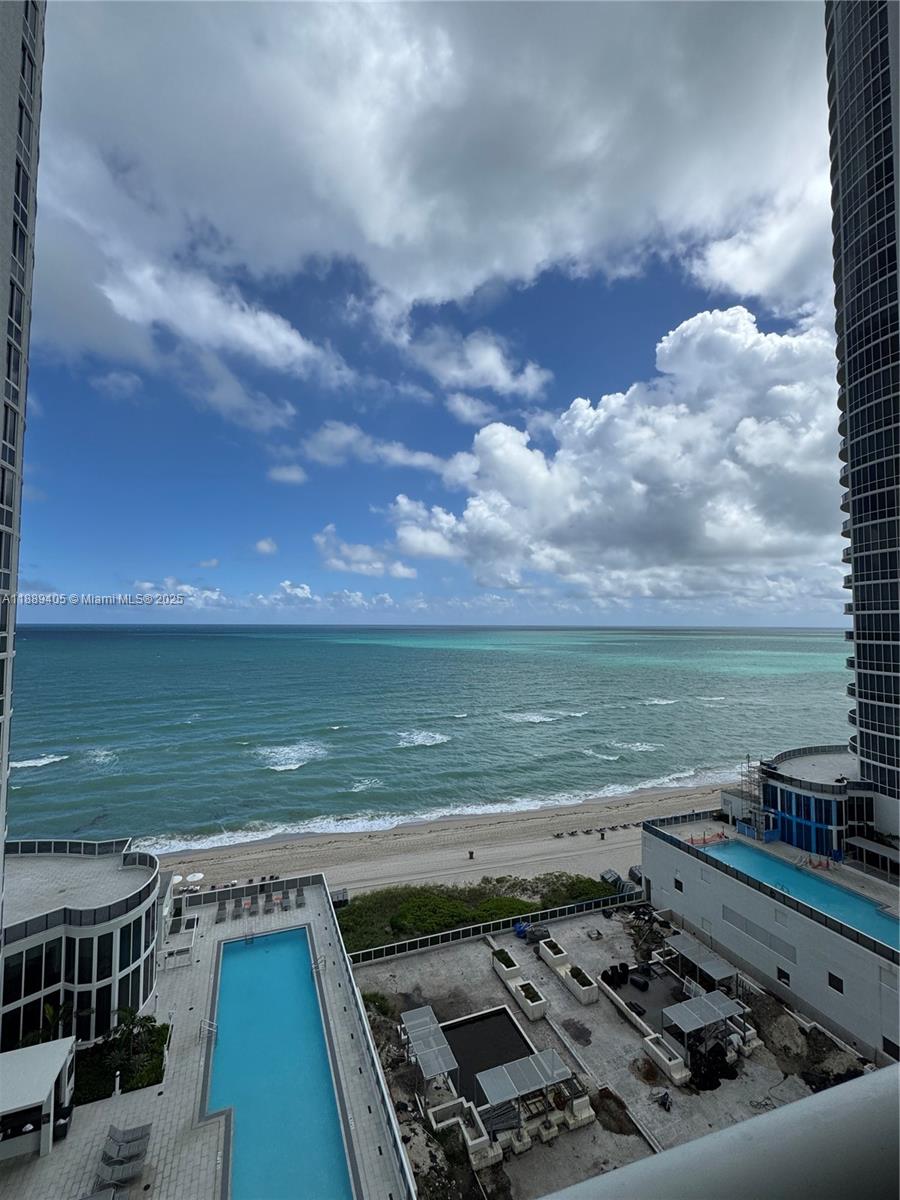 TDR TOWER I CONDO - Residential Lease