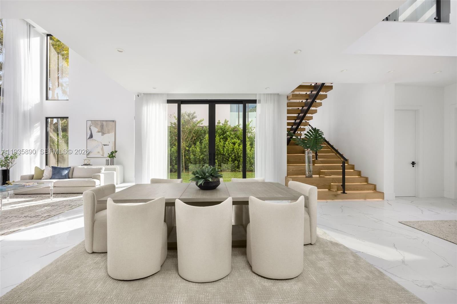 PINECREST VILLAS - Residential