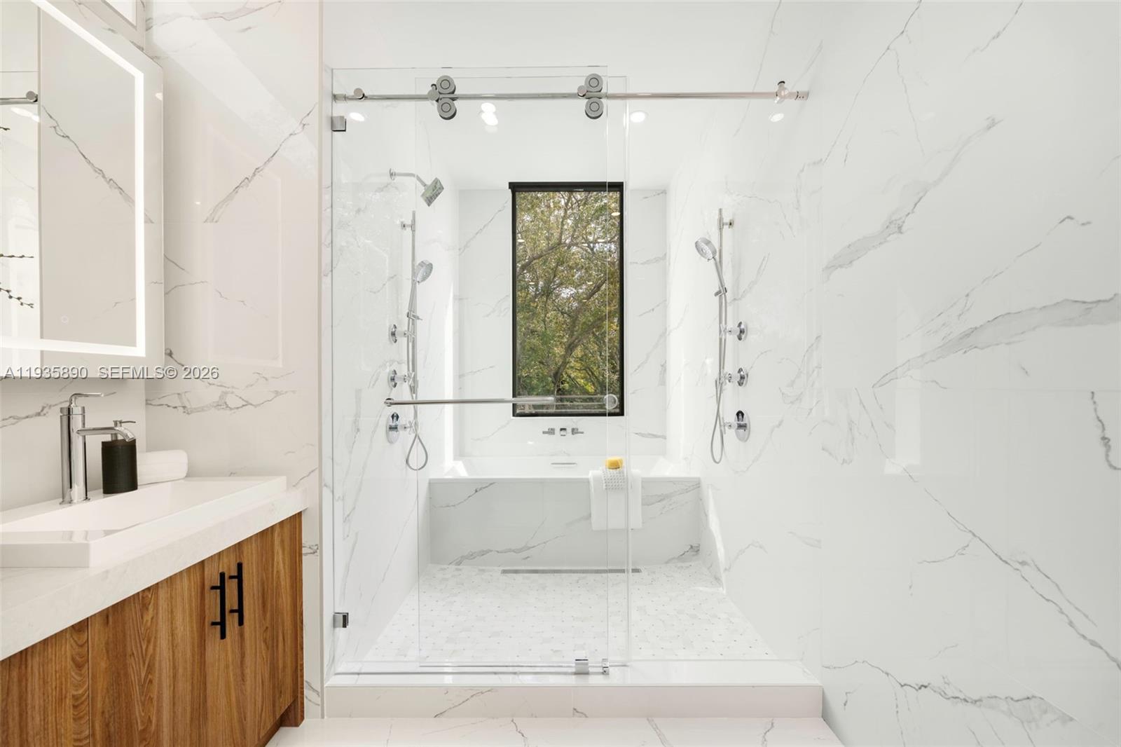 PINECREST VILLAS - Residential