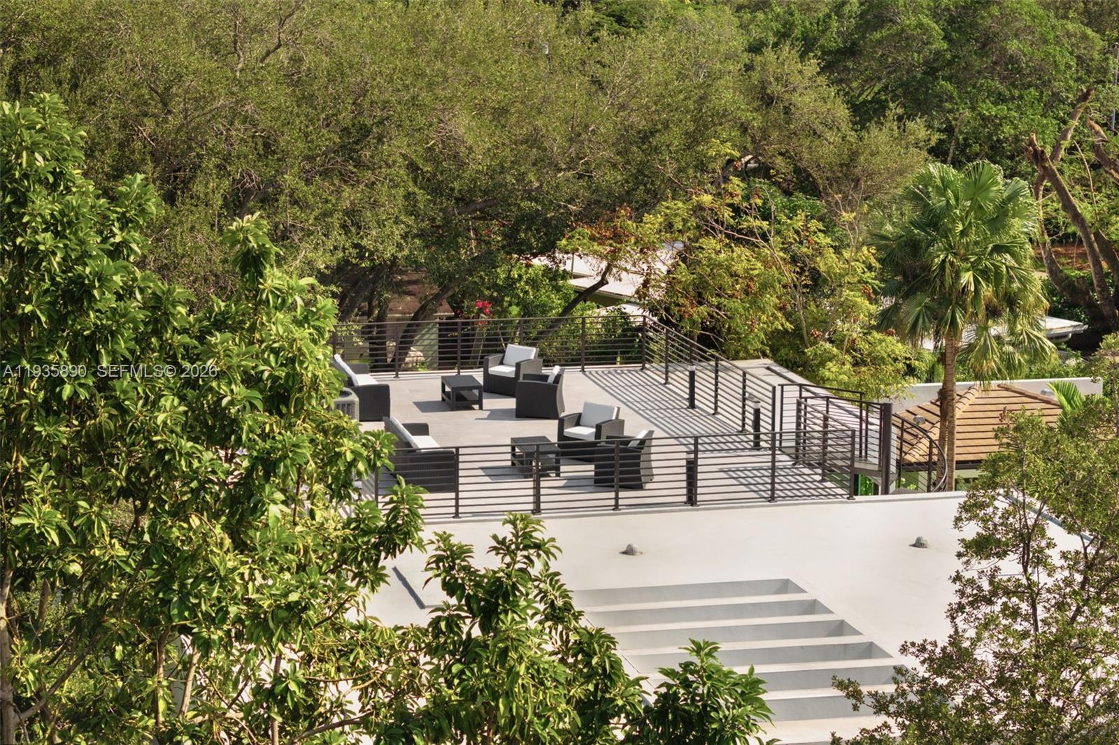 PINECREST VILLAS - Residential