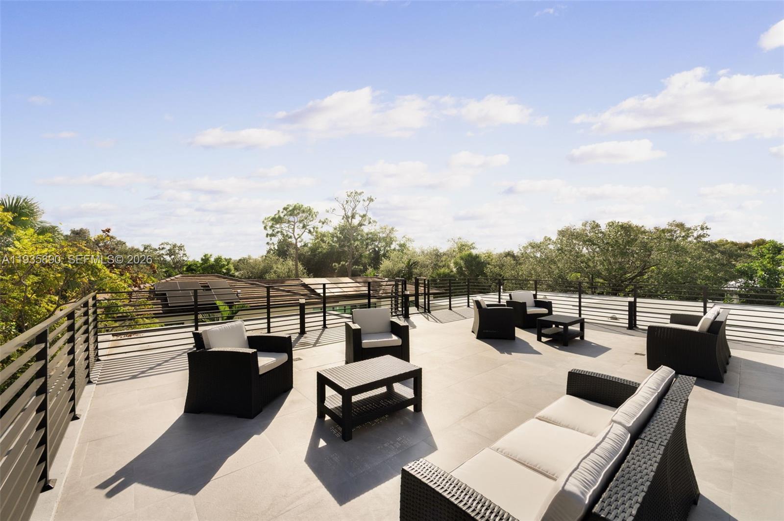 PINECREST VILLAS - Residential