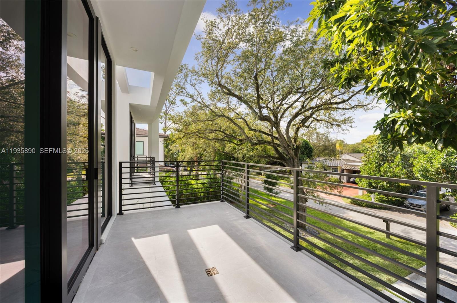 PINECREST VILLAS - Residential