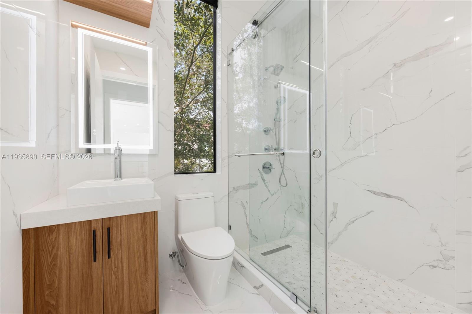 PINECREST VILLAS - Residential